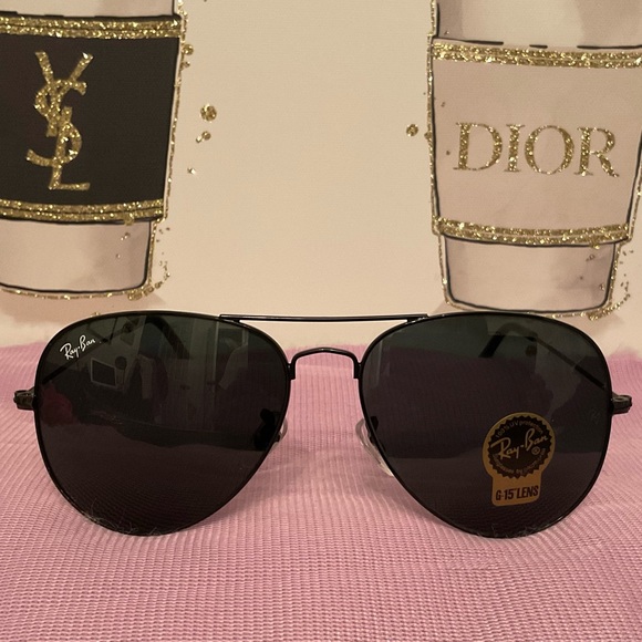 NWT Ray-Ban Black Lens Aviator Sunglasses